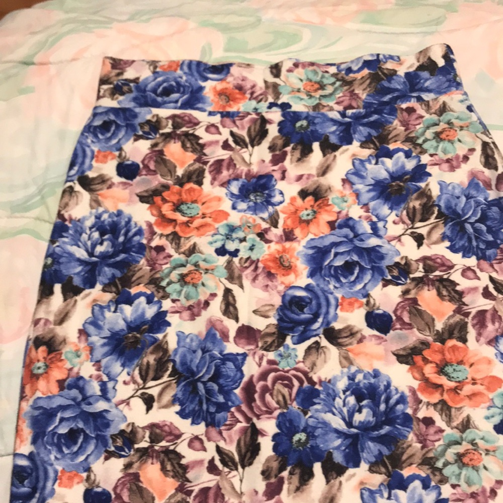 Floral midi skirt